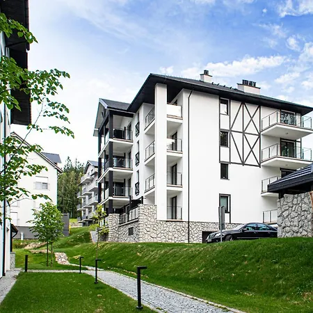 Piano Apartment