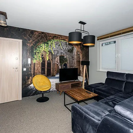 Piano Apartment